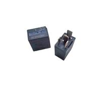 33 J69-3735030HL 12VDC 4 in a set of normally switched on automotive relays