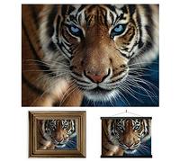 3D LiveLife Stampe d'Arte Lenticolari da Parete - Occhi Blu di Deluxebase. Poster 3D Tigre senza cornice. Ottima decorazione da muro. Grafica originale realizzata dal rinomato artista Steve Sundram