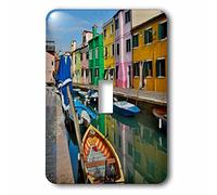3dRose LLC. lsp_227477_1 Barche ormeggiate lungo il canale con le case colorate di Burano, Italia - Interruttore a levetta singolo, multicolore