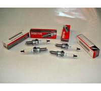 4 candele spark plugs NGK CR9E originali x Yamaha R1 1000 anni dal 1998 al 2001
