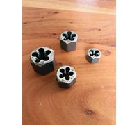4 Pezzi Gewindeschneidmutternsatz M6 M8 M10 M12 Gewindestg. 1.0 1.25 1.5 1.75