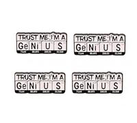 4 spille da bavero con tavola periodica del genio - Funny Trust Me I'm a Genius spille da bavero in lega per zaini, giacche, vestiti, regalo per gli amanti della scienza
