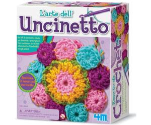 4M L’Arte dell’Uncinetto - Kit Creativo per Bambini | Impara a Realizzare Cappelli, Borse e Decorazioni | Gioco Educativo Manuale per Piccoli Artisti 8+