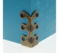 4pcs Vintage Base Board Corner Protector Ottone 4pcs Legno Vintage adatto per la casa Caratteristiche Realizzato ottone si può acquistare con fiducia