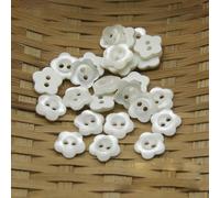 50 bottoni da cucito in resina per scrapbooking, a forma di fiore, bianchi, due fori, diametro 11 mm. Costura Botones decorate bottoni botoes-default