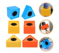 6 pezzi di stazione per microfono con bandiera: cubo triangolare con bandiera