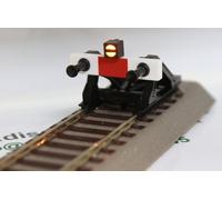 61110-RI Roco HO Binario dritto con respingente illuminato montato