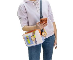 62758 - Borsa con Tracolla Regolabile in Lunghezza, alla Moda, Ciondolo con Leone, per Tutti i Giorni, i Viaggi e Il Tempo Libero, 18 x 26 x 4 cm, Beige