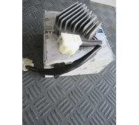 642202 REGOLATORE DI TENSIONE PIAGGIO APE TM 703 BENZ. FL2 (DAL 2001 IN POI) ORI