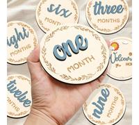 7 pezzi Marcatori di tappe mensili per neonati 3D, inclusi cartelli "Hello World" per neonati, dischetti per annuncio età del bambino, cartoline fotografiche in legno per tappe, colore blu ardesia, da