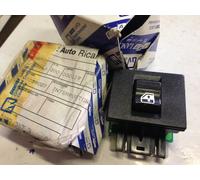 7559020 INTERUTTORE ALZAVETRO DESTRO UNO TUTTI I MODELLI FINO AL 1989