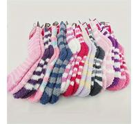 9 paia di calzini invernali in pile di corallo per donna - calzini alla caviglia spessi e caldi a righe con polsini a costine, in morbido poliestere plush per il freddo, calzini soffici e colorati, co