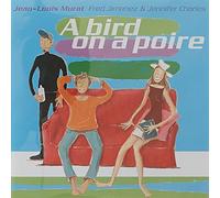 A bird on a poire