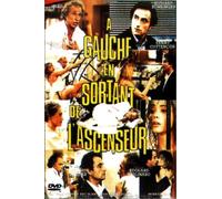 A gauche en sortant de l'ascenseur