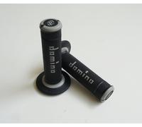A190 COPPIA MANOPOLE DOMINO NERO-GRIGIO UNIVERSALI HUSQVARNA CR 125