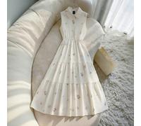 Abito con stampa floreale ditsy, pelle-friendly, silhouette a-line. Adatto per uno stile vacanziero ispirato alla natura, uscite primaverili, festività del Primo Maggio. Da abbinare a cappello di pagl