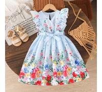 Abito estivo per bambine con stampa floreale a righe blu e bianche, con scollo a V, maniche a volant e cintura in tessuto abbinata in vita, che trasmette dolcezza e spensieratezza. Realizzato in tessu