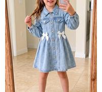 Abito in jeans a maniche lunghe per ragazze, stile dolce e carino per vacanze casual, stile consigliato per il college. Jeans lavato azzurro chiaro, decorazione con fiocco bianco fatto a mano sul dava