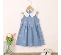 Abito in jeans smanicato con colletto alla Peter Pan per bambina, stile casual scolastico, con fiocco ricamato, colore blu sbiadito 6Y,7Y,4Y,5YColore unicoDenim