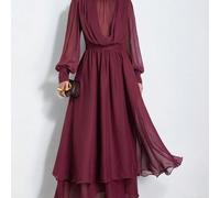 Abito rosso vino con maniche lunghe, collo drappeggiato, colletto con rouches, in tessuto leggero e trasparente in chiffon, design a più strati come una torta, lavorazione plissettata intricata, stile