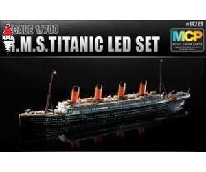 ACADEMY 1/700 R.M.S. TITANIC + LED SET