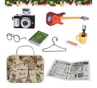 Accessori in Miniatura, 10 Pezzi di Accessori per Casa delle Bambole in Miniatura, Set di Decorazioni Vintage in Miniatura 1:12 Simulazione Valigia Chitarra Fotocamera Modello Libri Spazzolino da