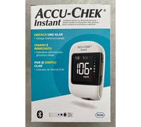ACCU-CHEK Instant kit GLUCOMETRO + 10 STRISCE + PUNGIDITO + 6 LANCETTE - Roche