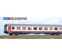 ACME 50607 GC85 ex scomparti 1a classe “Frecciabianca”, bianca fasce rosse,