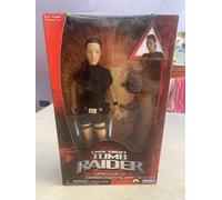 Action figure LARA CROFT TOMB RAIDER Training Gear 2001 Playmates nuova in box