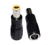Adattatore CC da viaggio da 65 W con ingresso USB-C e cinque punte CC intercambiabili per uscita da 2,5 x 0,7 mm, 6,5 x 4,4 mm, 4,0 x 1,7 mm, 3,0 x 1,1 mm, 5,5 x 2,5 mm