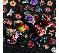 Adesivi per unghie vintage di nicchia con tecnologia laser in rilievo, stile Rococo scuro, con elementi come fiocchi, croci, occhi, orologi da tasca, ecc., adatti per il fai-da-te personale e la creaz