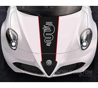 Adesivi Stickers Fascia Centrale per cofano anteriore Worldcustom compatibili con Alfa Romeo Giulietta (Nero Lucido Bordo Rosso)