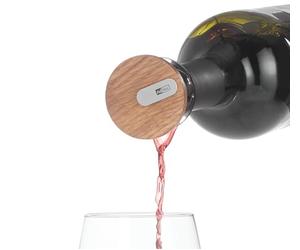 AdHoc CasQ - Versatore per vino e tappo in rovere/acciaio inossidabile/plastica/silicone