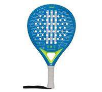 adidas La Drive 3.2 è una racchetta di forma rotonda ideale per i giocatori occasionali. Questa racchetta è stata progettata per offrire il massimo comfort e durata e fin dal primo momento le sensazioni saranno imbattibili. Offre una grande maneggevolezza grazie al suo formato e al bilanciamento basso, un comfort sensazionale grazie alla sua composizione in fibra di vetro e alla gomma EVA Soft Performance e una grande potenza grazie alla combinazione di materiali con cui è costruita. Profilo del giocatore: Racchetta progettata per i giocatori occasionali che stanno prendendo confidenza con il padel e che cercano le migliori sensazioni fin dall'inizio. CARATTERISTICHE: Forma: Rotonda Peso: 360-375 grammi Gomma: EVA Soft Performance Telaio: Fibra di vetro Faccia: Fibra di vetro"