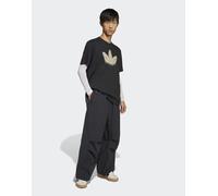 adidas Originals - Premium Essentials - Pantaloncini parachute multitasche neri-Nero 38in