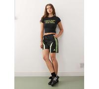 Shorts adidas Originals Originals Teamgeist Short 4068807931329 in taglia XXL EU