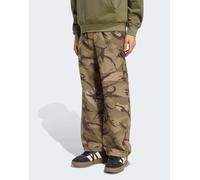 adidas Uomo Seasonal Essentials Camo Woven Parachute Pants, Multicolor/Aurora Coffee/Olive Strata/Khaki Six, XXL