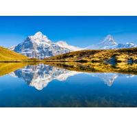 adrium Immagine in legno 110 x 70 cm: alte montagne e riflessioni sulla superficie del lago. Valle di montagna con lago. Paesaggio negli altopiani in estate. Foto ad alta risoluzione (186054023)