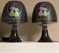 ADULTE - Lampade da comodino da tavolo per coppia personalizzate, colore nero, ottima idea regalo per matrimonio, San Valentino, confezione da 2