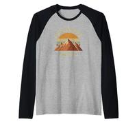 Adventure, Awaits Retro Mountains Sunset Outdoors Explore Maglia con Maniche Raglan
