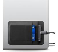 Afterplug Custodia a 2 Tasche per SSD e Hard Disk per Laptop, Adesivo 3M | Tasca elastica per SSD portatili | 13 x 8,5 cm | Scomparto separato per cavi | Cinghia di sicurezza integrata