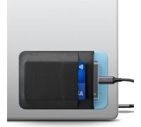 Afterplug Custodia a 2 Tasche per SSD e Hard Disk per Laptop, Adesivo 3M | Tasca elastica per SSD portatili | 13 x 8,5 cm | Scomparto separato per cavi | Cinghia di sicurezza integrata