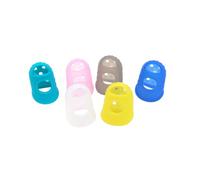 Alasum Protezione le Dita in Silicone Ventilato per Chitarra e Ukulele 10 Pezzi Cinque Misure e Fori per Principianti e Chitarristi Colore Casuale