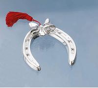 Albalù Italia Ferro di Cavallo Portafortuna in Resina Argentata con Fiocco a Rilievo e Nappina Rossa Misura 7,5x9,5x2 cm Idea Regalo Portafortuna, Scatola Regalo in Omaggio, Made in Italy