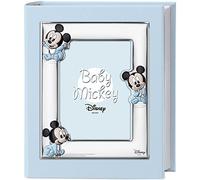Album portafoto da Bambino di Valenti. Album con Cornice portafoto in Miro Silver. Soggetto: Baby Mickey. Dimensione Foto: 25X30 cm. La referenza è D549 3C