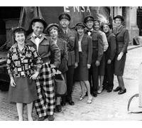 Alfred Marks As Poskett, Sid James Poster Stampa 24x20"