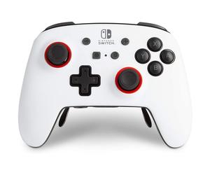 Alimenta un controller wireless Fusion Pro bianco per Nintendo Switch