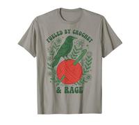 Alimentato da Uncinetto e Rabbia Divertente Amante dell'uncinetto Maglietta