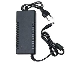 Alimentatore stabilizzato 12 volt 10 ampere in box plastica con attacco 5,52x2,1 per telecamere modem strisce led (120 watt)