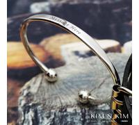 (All'interno) Bracciale rigido con ciondolo a forma di coppia con ID personalizzato in argento 925